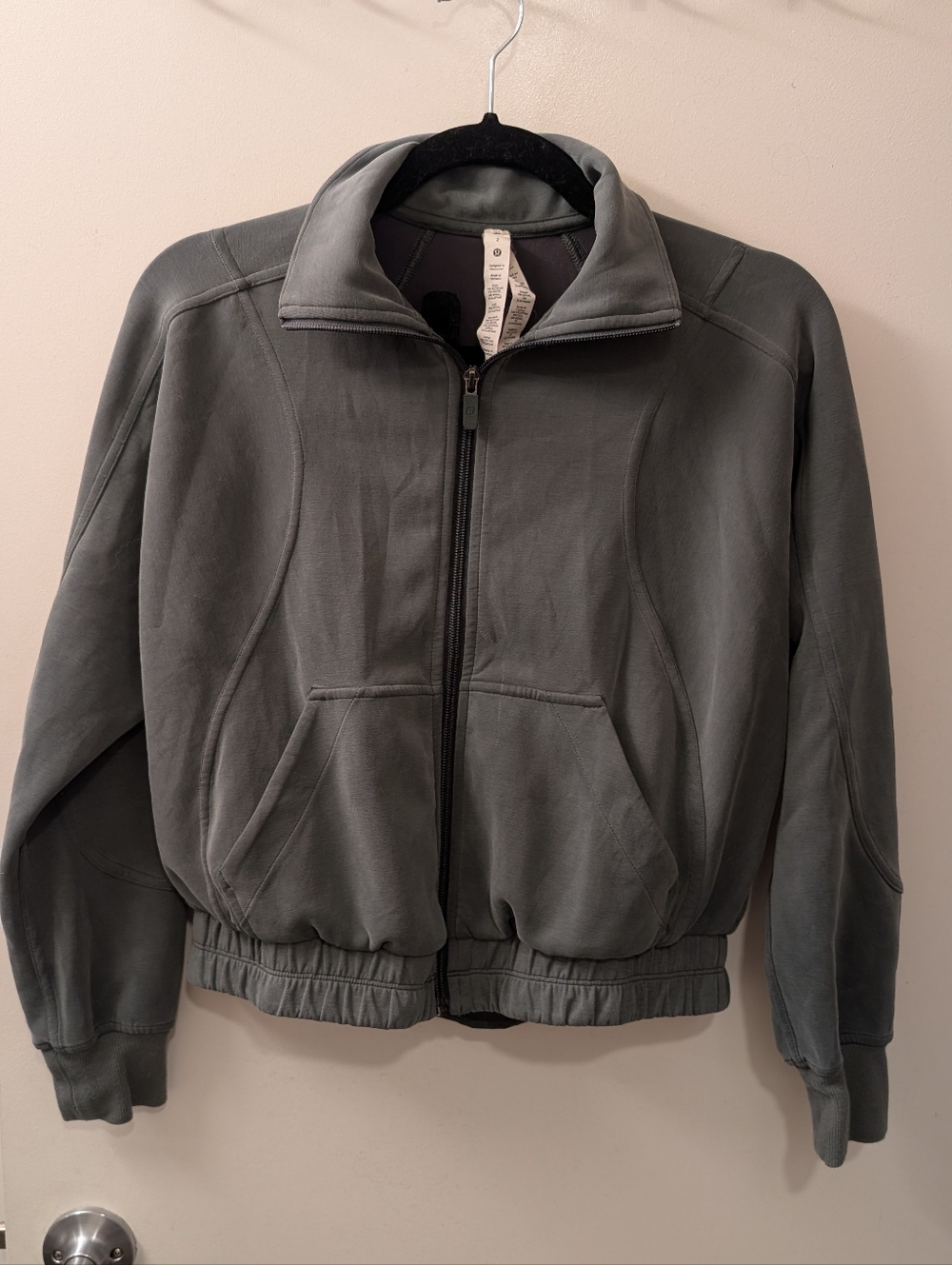 Lululemon brushed softstreme funnel neck zip up smoked spruce size 2 jacket